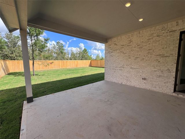 26987 South Rustlers Bend, Montgomery, TX 77316