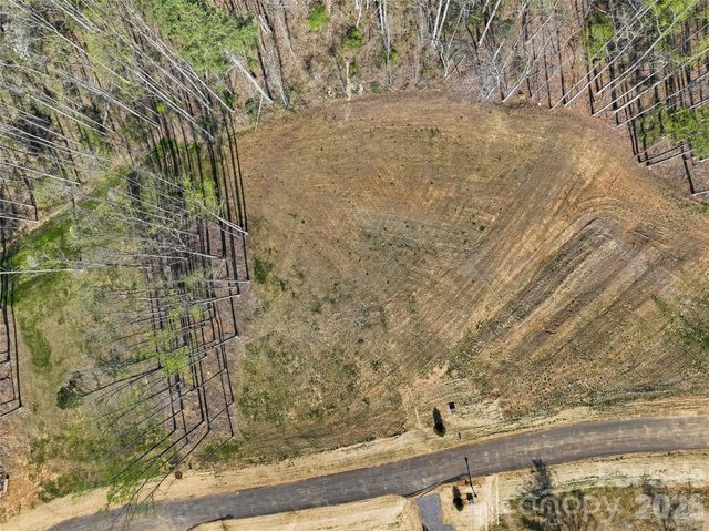 432 Irvine Drive, Fairview, NC 28730