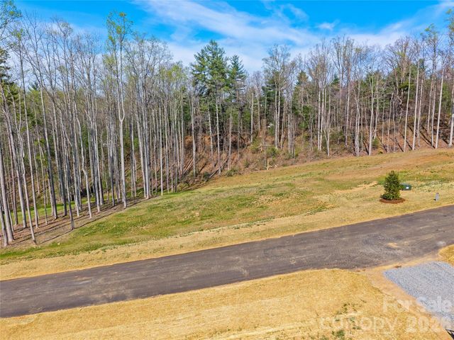 432 Irvine Drive, Fairview, NC 28730