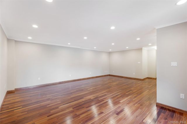 1213 Avenue Z B38, Brooklyn, NY 11235