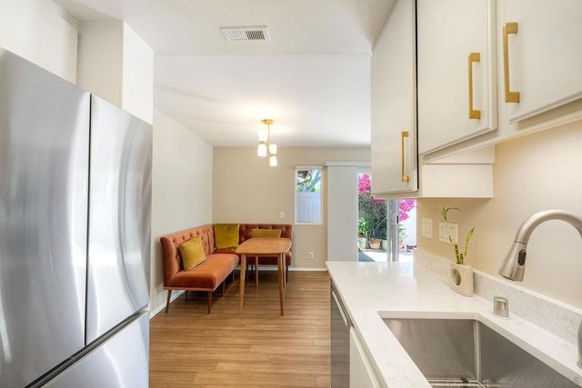 1906 Park Dale Ln, Encinitas, CA 92024