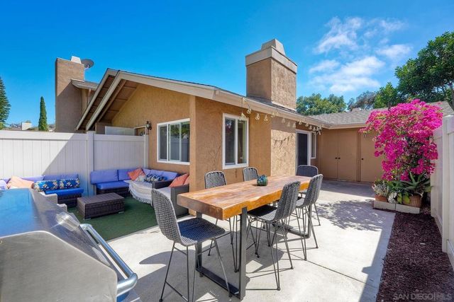 1906 Park Dale Ln, Encinitas, CA 92024