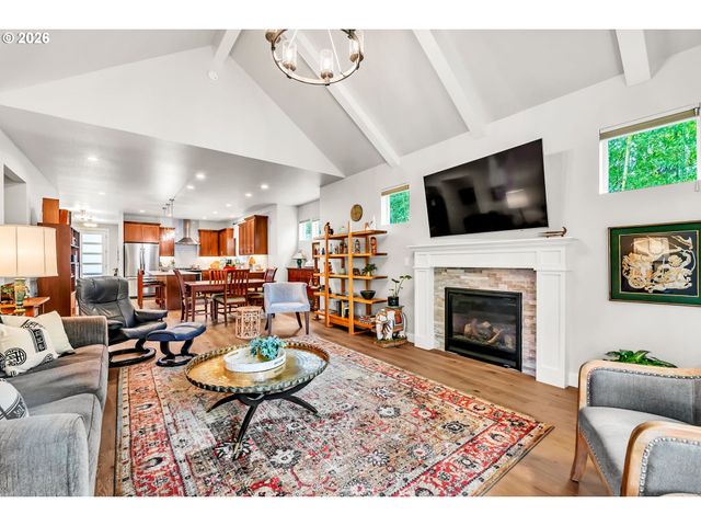 444 EMILY Ln, Eugene, OR 97404