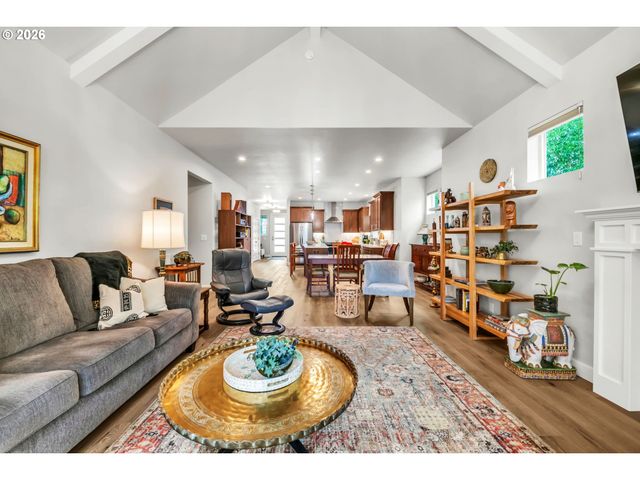 444 EMILY Ln, Eugene, OR 97404