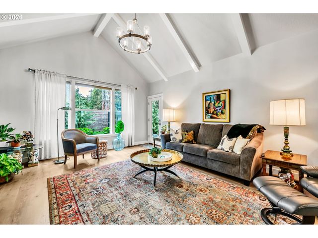 444 EMILY Ln, Eugene, OR 97404