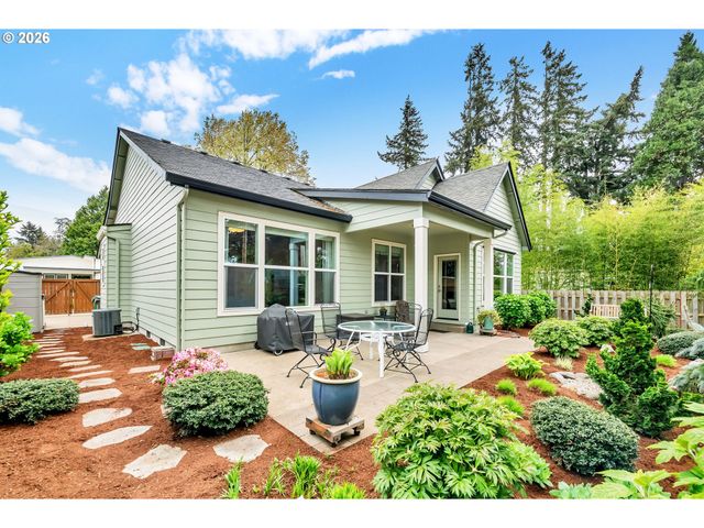 444 EMILY Ln, Eugene, OR 97404