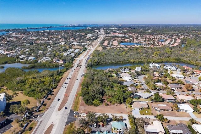 2099 S TAMIAMI TRAIL N, Osprey, FL 34229