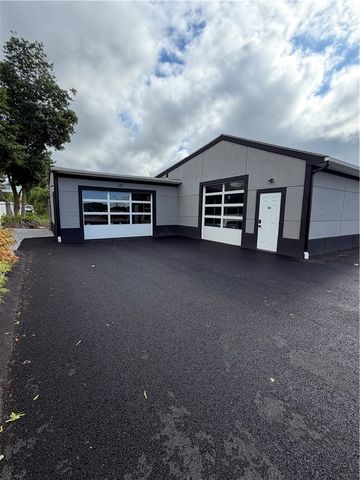 55 Montebello Road, Warwick, RI 02886