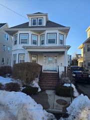 44 Walnut St, Everett, MA 02149