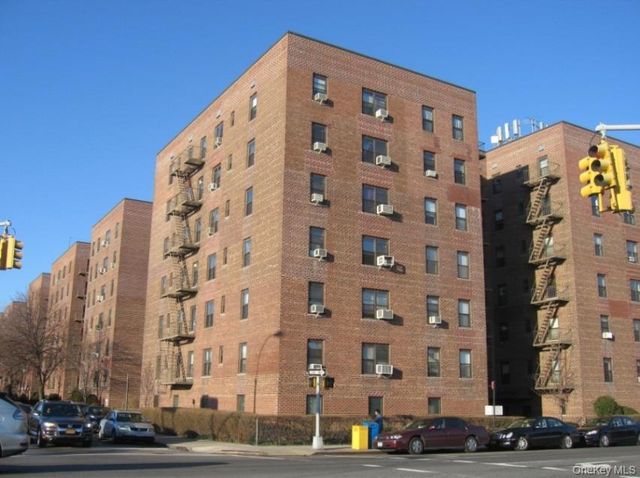 32-25 88 Street 310, East Elmhurst, NY 11369