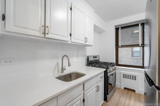 32-25 88 Street 310, East Elmhurst, NY 11369