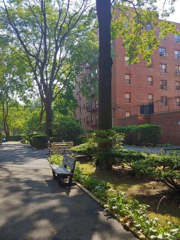 32-25 88 Street 310, East Elmhurst, NY 11369