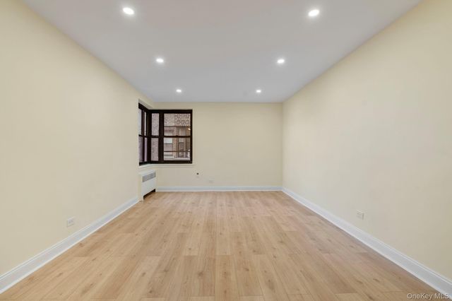 32-25 88 Street 310, East Elmhurst, NY 11369