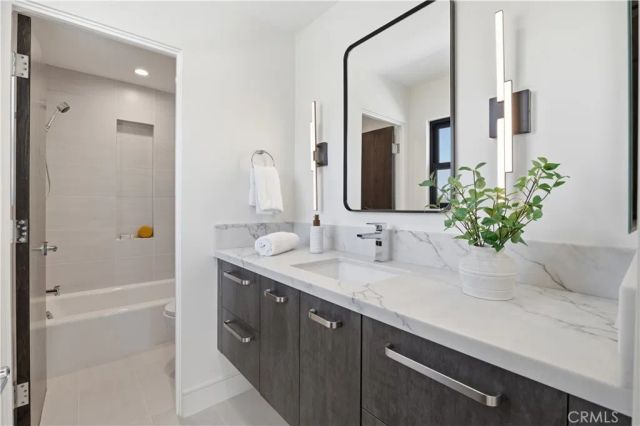 2005 Mathews Avenue B, Redondo Beach, CA 90278