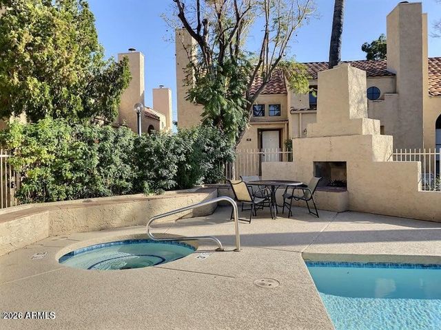 1025 E HIGHLAND Avenue 24, Phoenix, AZ 85014