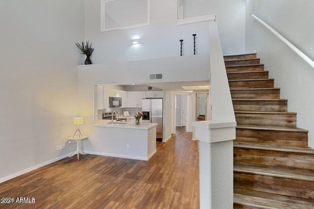 1025 E HIGHLAND Avenue 24, Phoenix, AZ 85014