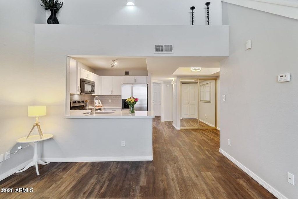 1025 E HIGHLAND Avenue 24, Phoenix, AZ 85014