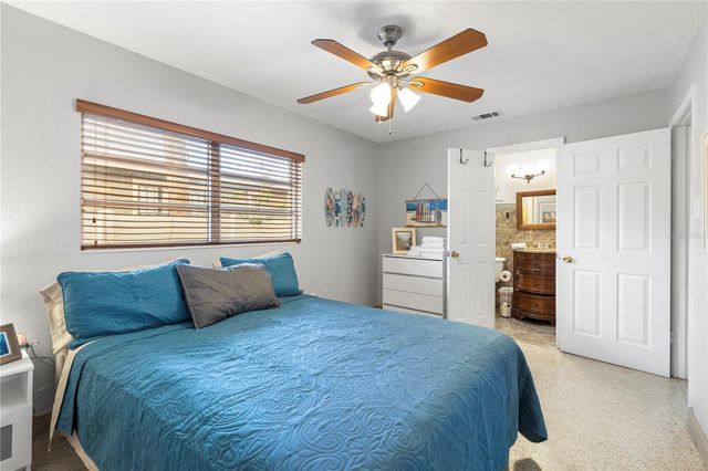 907 W COLUMBUS DRIVE, Tampa, FL 33602