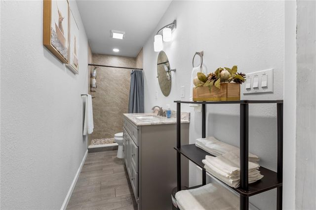 907 W COLUMBUS DRIVE, Tampa, FL 33602