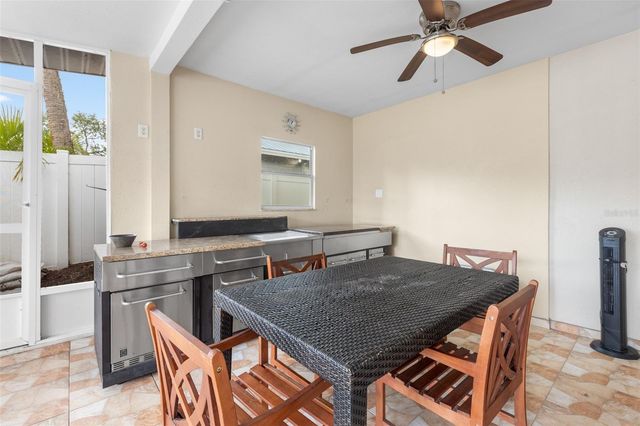 907 W COLUMBUS DRIVE, Tampa, FL 33602