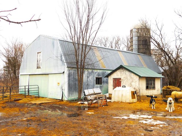 N6758 County Road H, Camp Douglas, WI 54618