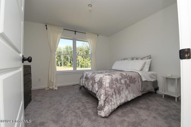 11 Hunter Court, Milton, NY 12020