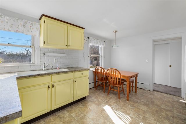 61 High View Drive, Cranston, RI 02921