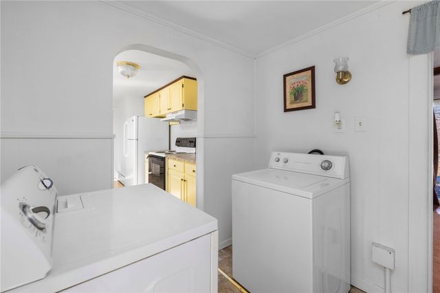 61 High View Drive, Cranston, RI 02921