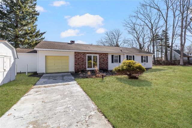 61 High View Drive, Cranston, RI 02921