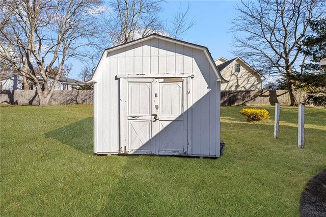 61 High View Drive, Cranston, RI 02921