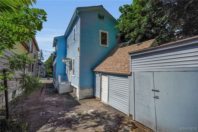 98 Box Avenue, Buffalo, NY 14211