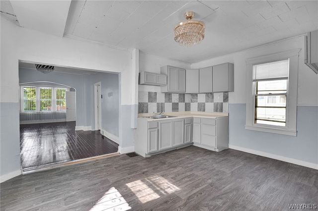 98 Box Avenue, Buffalo, NY 14211