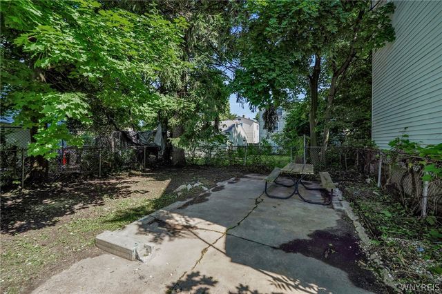98 Box Avenue, Buffalo, NY 14211