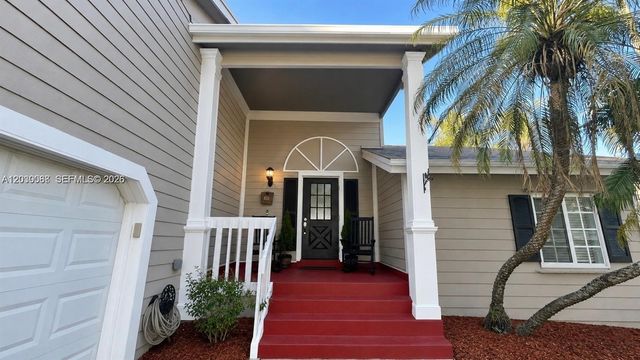 14510 SW 142nd Ct Circle S, Miami, FL 33186