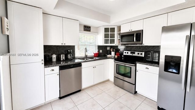 14510 SW 142nd Ct Circle S, Miami, FL 33186
