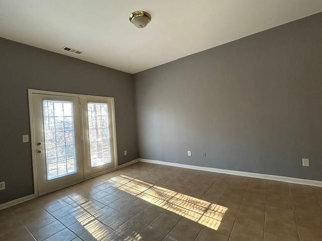 1943 Hoods Fort NW Circle 27, Kennesaw, GA 30144