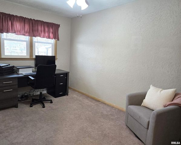 208 N DEPOT Street, Annawan, IL 61234