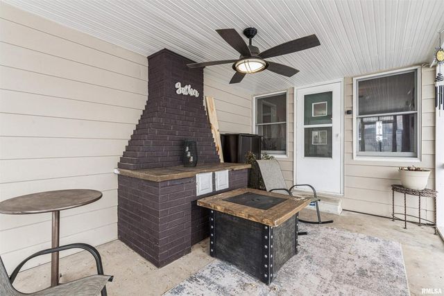 208 N DEPOT Street, Annawan, IL 61234