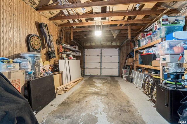 208 N DEPOT Street, Annawan, IL 61234