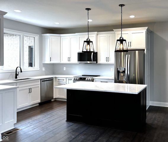 1292 Foxview Court, Franklin, IN 46131