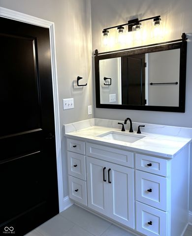 1292 Foxview Court, Franklin, IN 46131