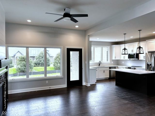 1292 Foxview Court, Franklin, IN 46131