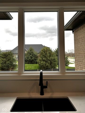 1292 Foxview Court, Franklin, IN 46131