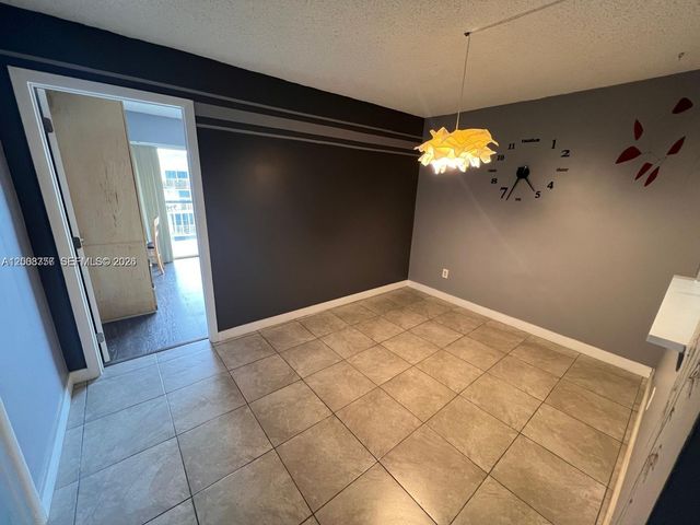 488 NW 165th St Rd B-610, Miami, FL 33169