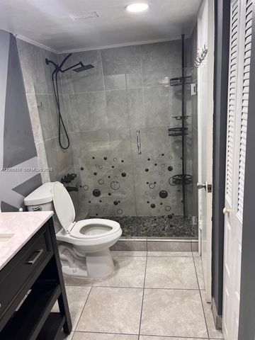 488 NW 165th St Rd B-610, Miami, FL 33169