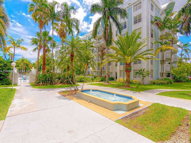 488 NW 165th St Rd B-610, Miami, FL 33169