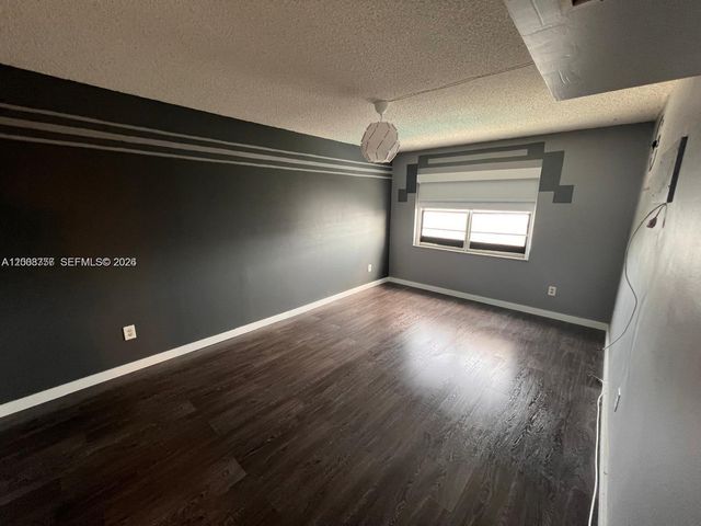 488 NW 165th St Rd B-610, Miami, FL 33169