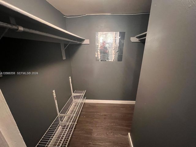 488 NW 165th St Rd B-610, Miami, FL 33169