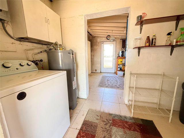 851 CONREID DRIVE NE, Port Charlotte, FL 33952