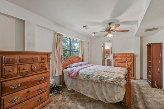 14 Walker Trail, Huntsville, TX 77320